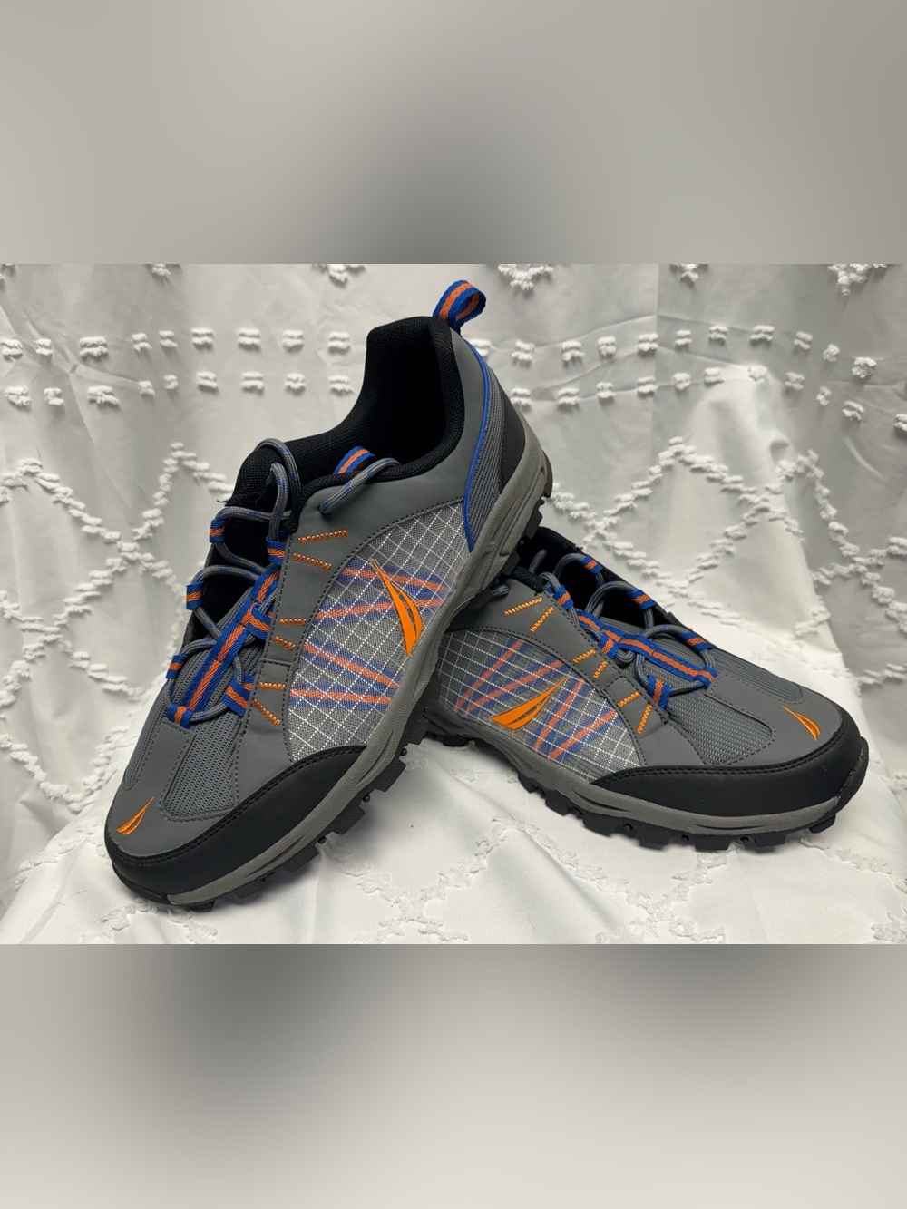 Nautica Yuri Men's Gray Orange
Hiking Trail Walking Shoes
Sneakers Size 11